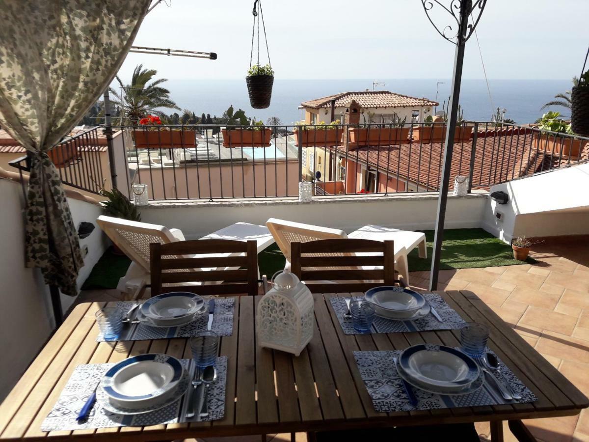 דירות טאורמינה Casa Gio מראה חיצוני תמונה